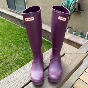 Purple hunter rain boots